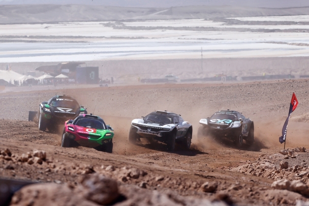 X44 Win Chile as RXR Suffer Technical Issue