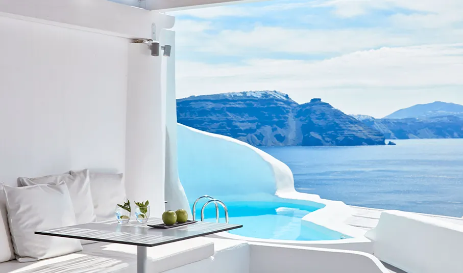 Katikies Santorini master Suite