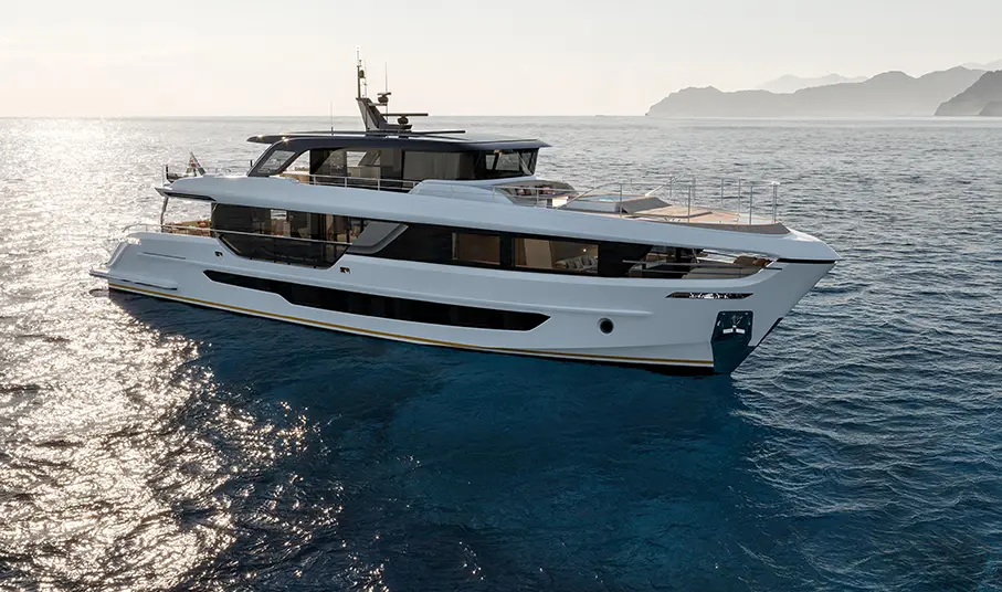 Majesty 100 Terrace yacht