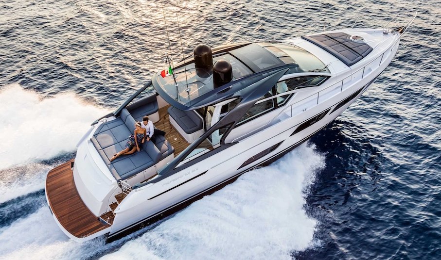 Pershing 5X luxury yacht
